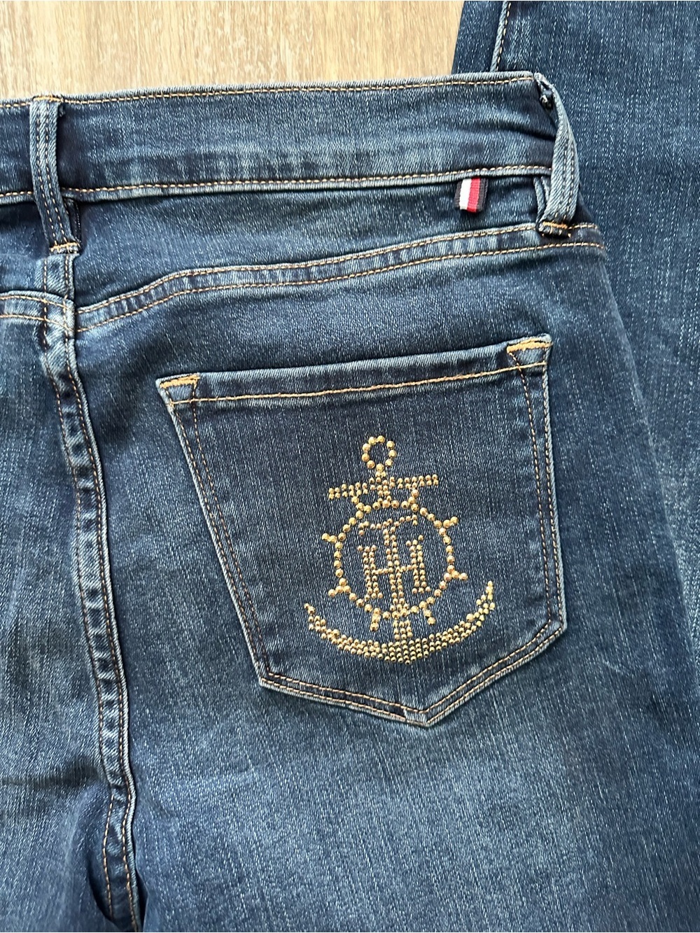 Tommy Hilfiger Women’s Greenwich Skinny Jeans - Picture 8 of 8